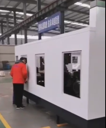 山東威力重工車間生產(chǎn)加工現(xiàn)場(chǎng)